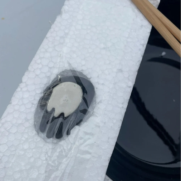 NWT Urban Outfitters Hand Ramen Bowl Set - Picture 14 of 14